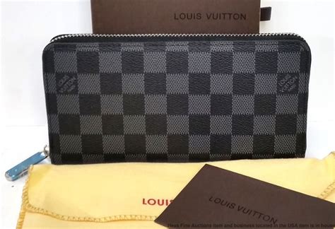 louis vuitton wallet checkered